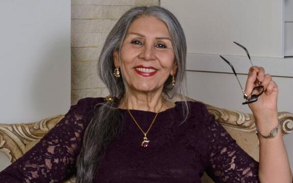 ايران تعتزم اعادة شاعرة بهائية الى المعتقل بعد خضوعهالعملية في القلب